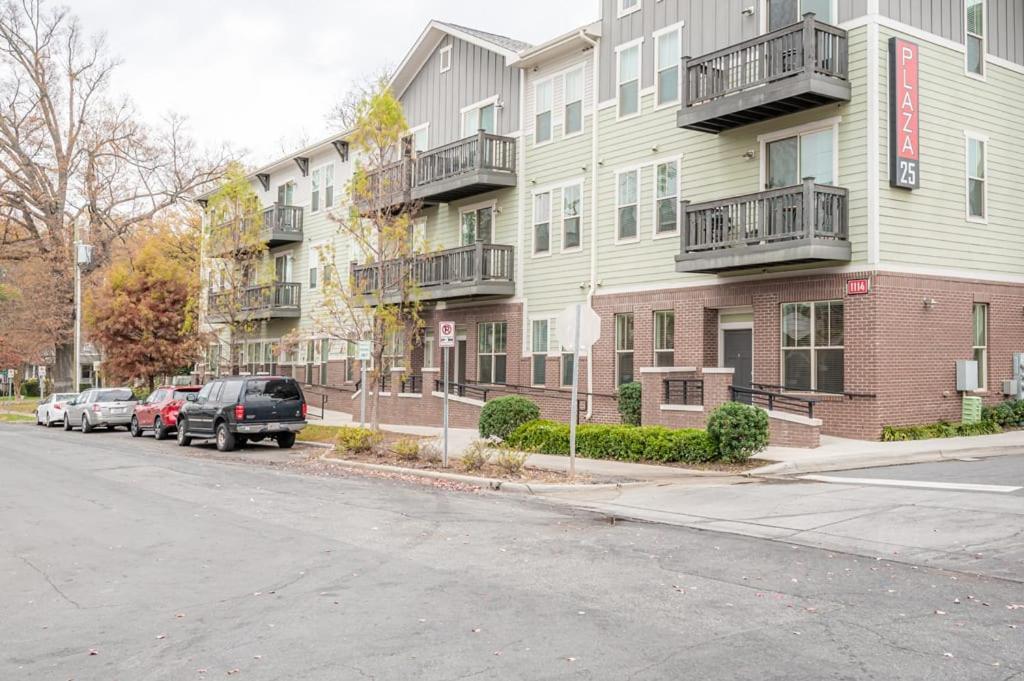 Laid Back 1Br W Comfy Living Room And Bar Charlotte Exterior foto